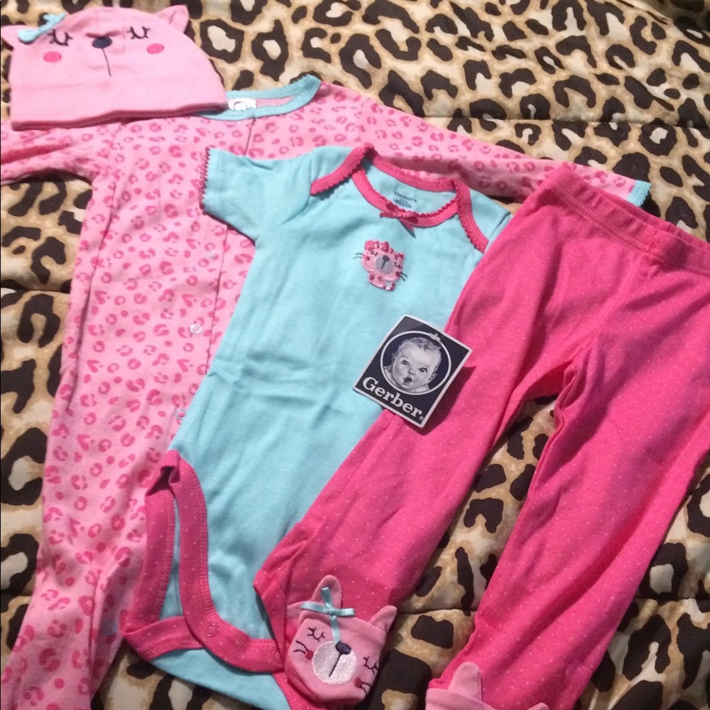 Gerber baby girl 4 piece outfit